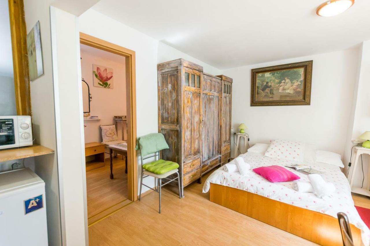 Beautiful Rustical Apt Ana In The Heart Of Rovinj Extérieur photo