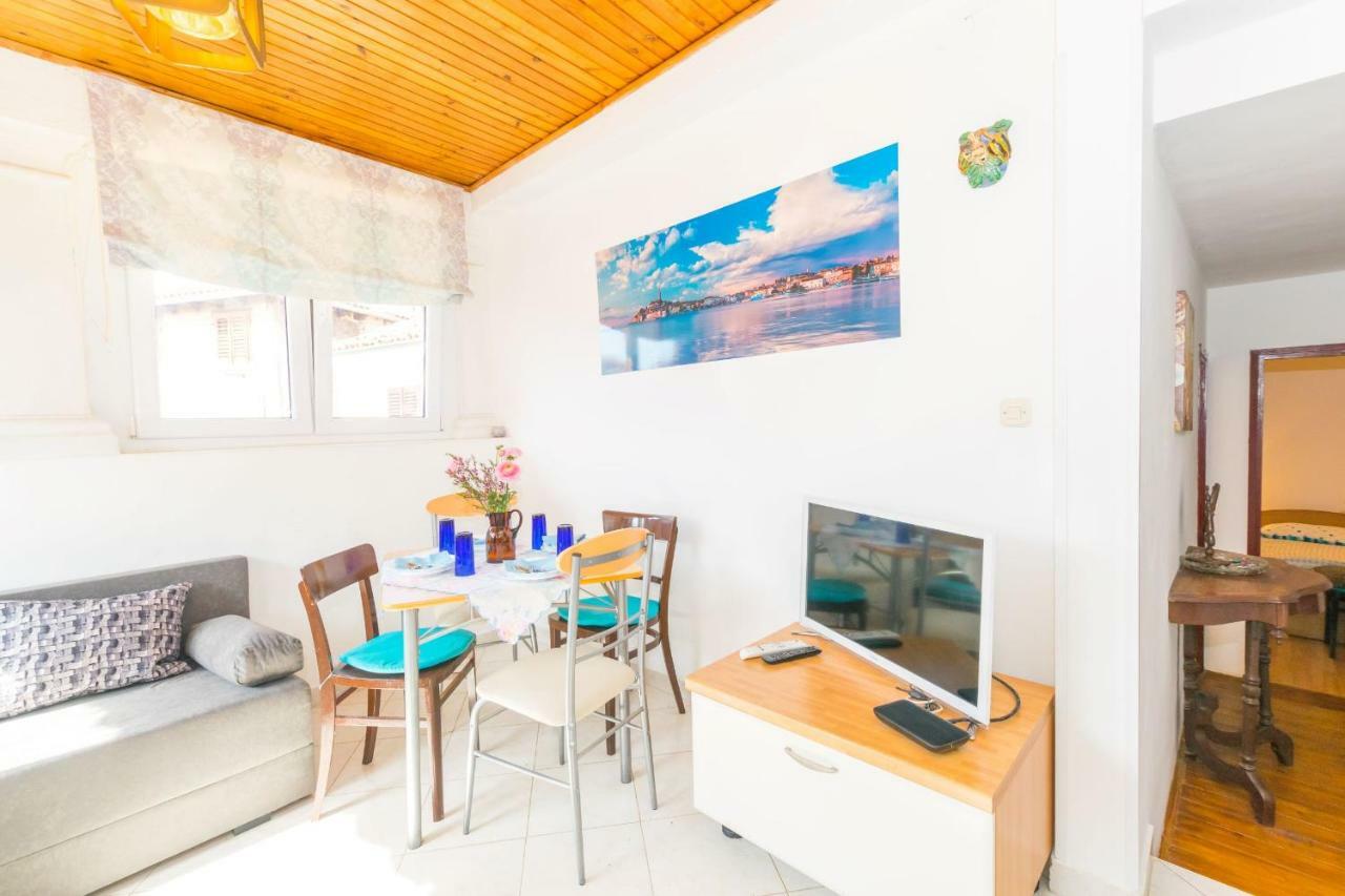 Beautiful Rustical Apt Ana In The Heart Of Rovinj Extérieur photo