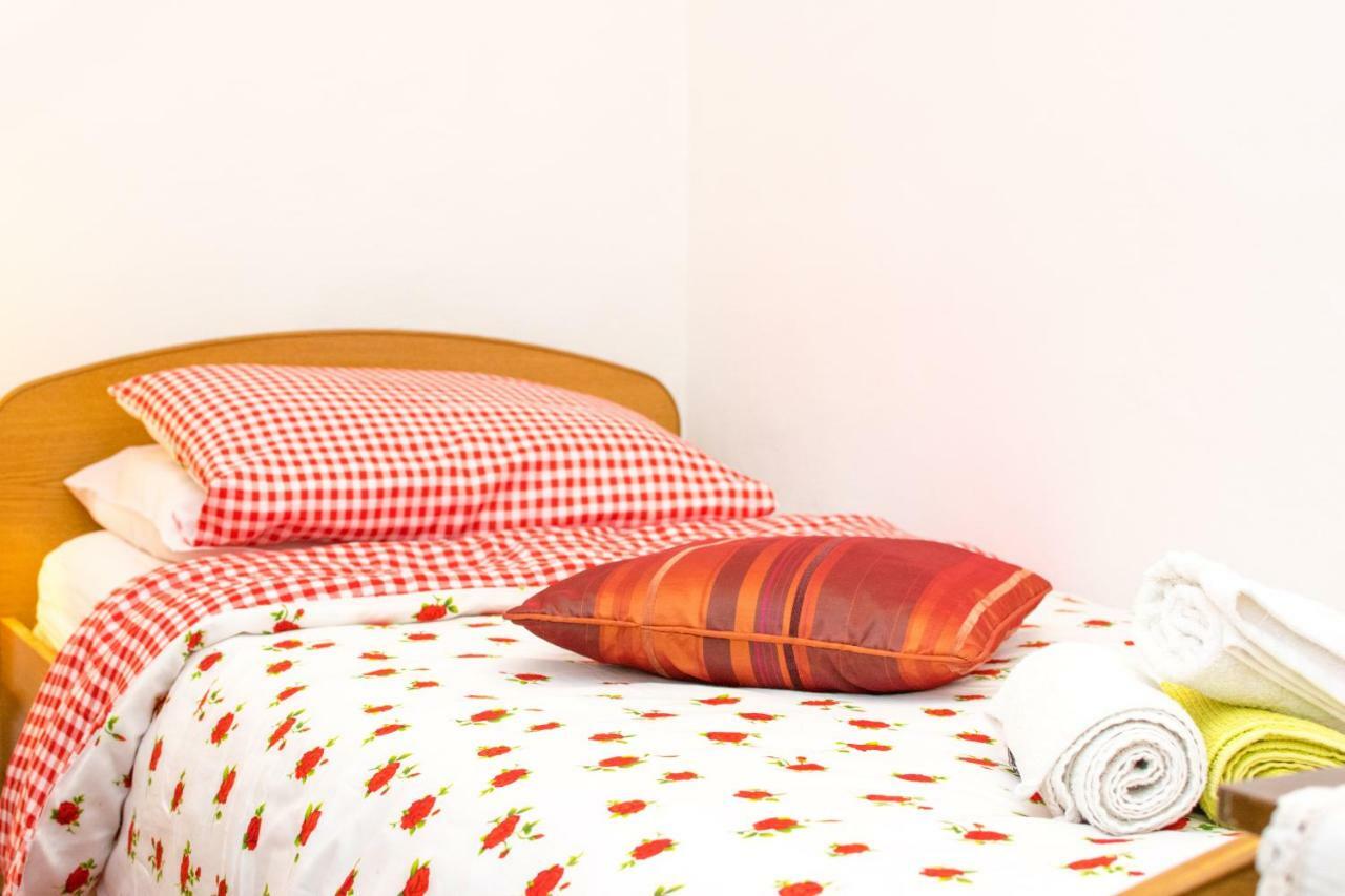 Beautiful Rustical Apt Ana In The Heart Of Rovinj Extérieur photo
