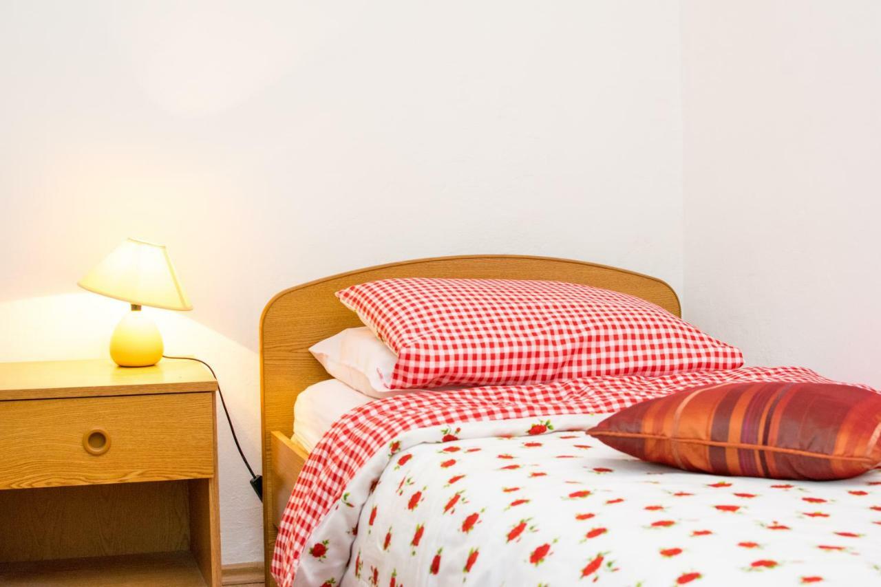 Beautiful Rustical Apt Ana In The Heart Of Rovinj Extérieur photo